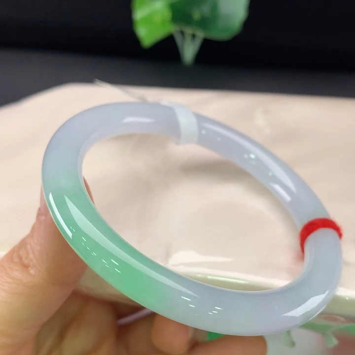 翡翠未镶嵌手镯圆条55