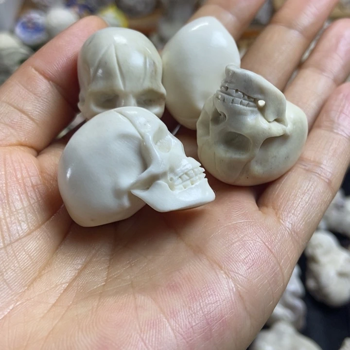 闲***子配饰鹿角雕刻一起出