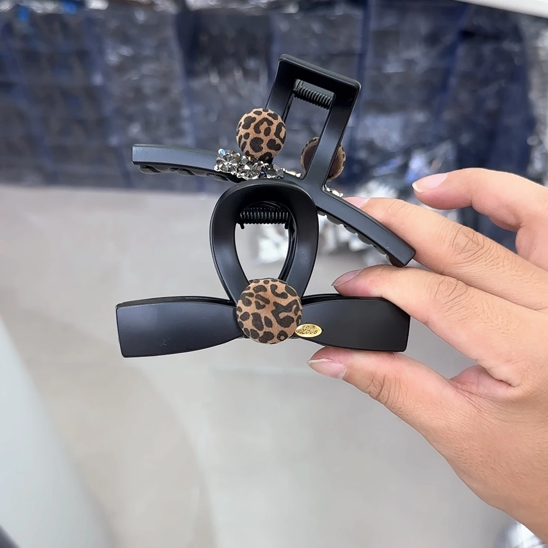 布艺非金属T23豹纹球球抓夹11公分2个