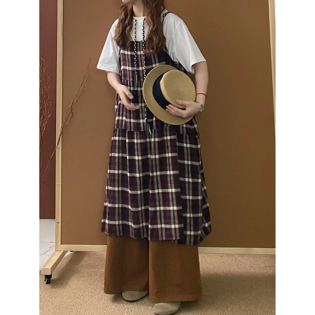棕色格纹叠穿吊带裙