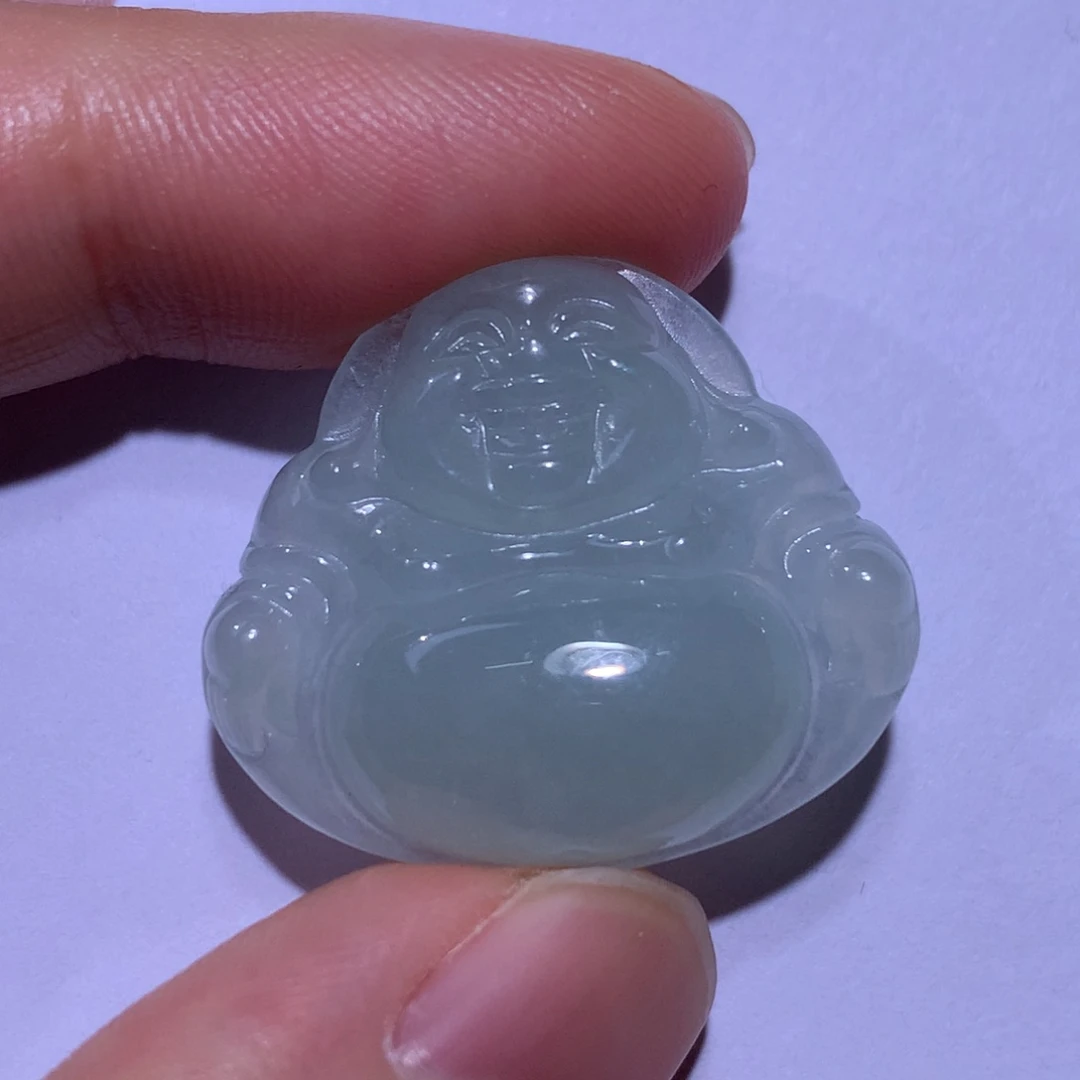 翡翠颈饰未镶嵌佛公