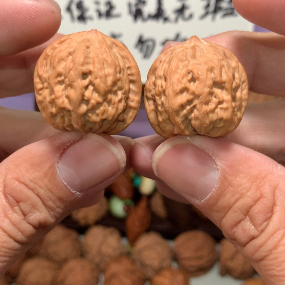 文玩核桃把件金丹手捻