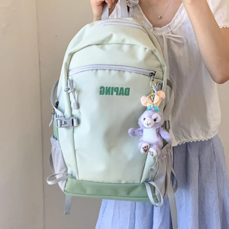 学生轻便新款初中学生背包户外休闲高中生旅行轻便大容量双肩包学