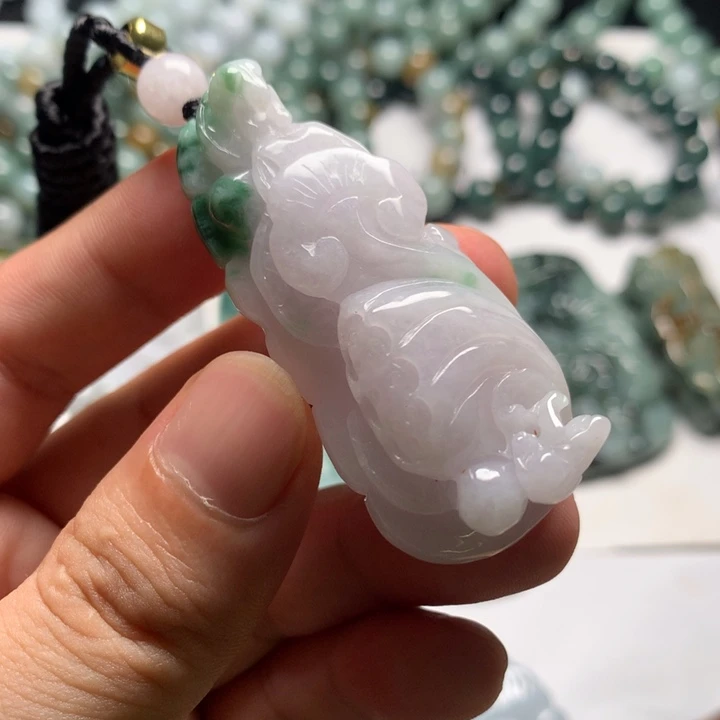 翡翠未镶嵌颈饰青蛙35