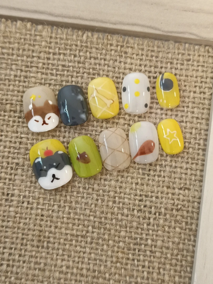 纯手工手绘波点心动短款穿戴甲秋冬可爱卡通学生穿戴式美甲贴片