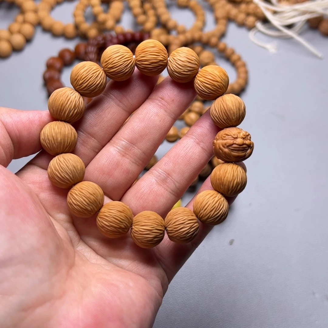 猴头核桃手串7****吧猴头莲花座金丝