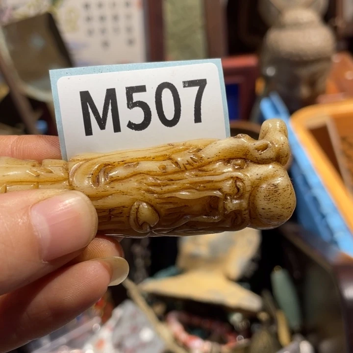 收***者瓷片二表姐直播火爆热卖