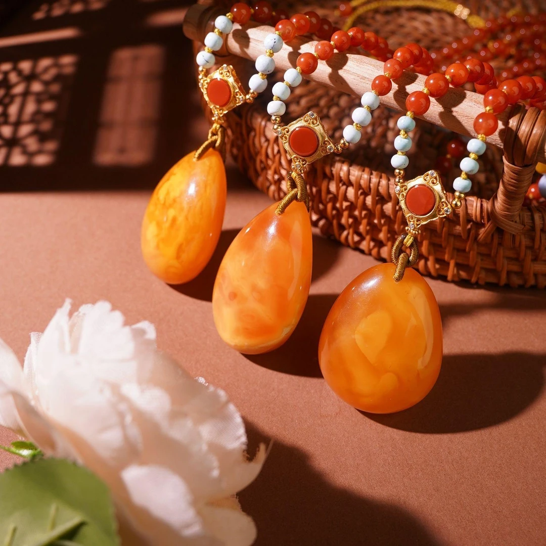 【央网专属】天然珠宝A02631琥珀花蜡水滴吊坠