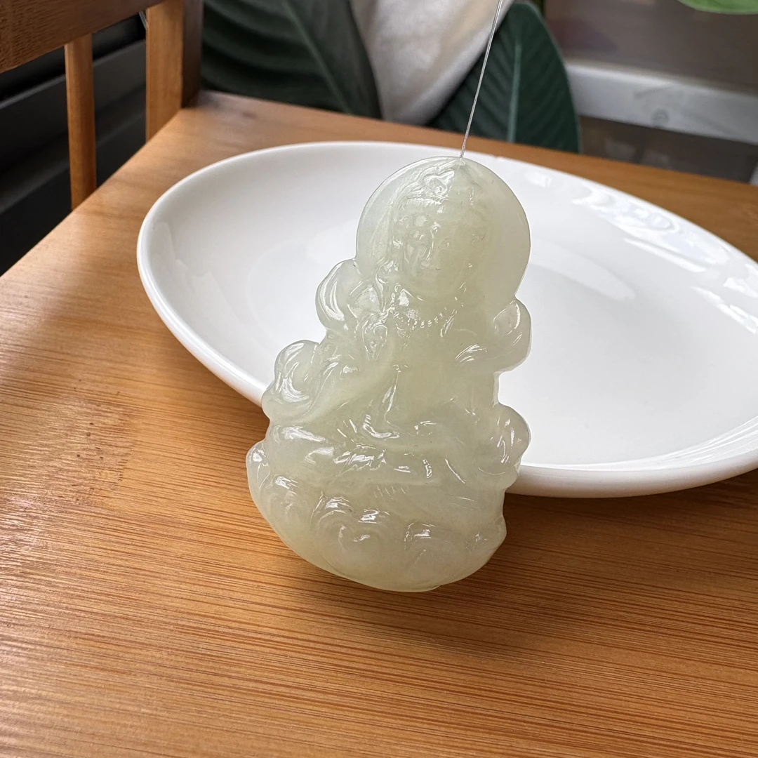 和田玉观音吊坠约51*30mm