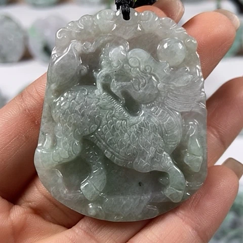 翡翠颈饰未镶嵌麒麟福利