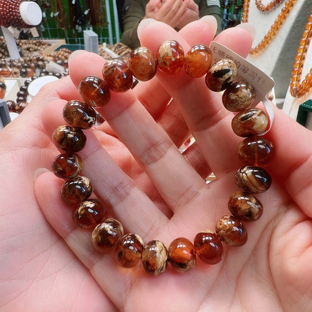 无***为琥珀未镶嵌裸石抚顺琥珀11溶洞