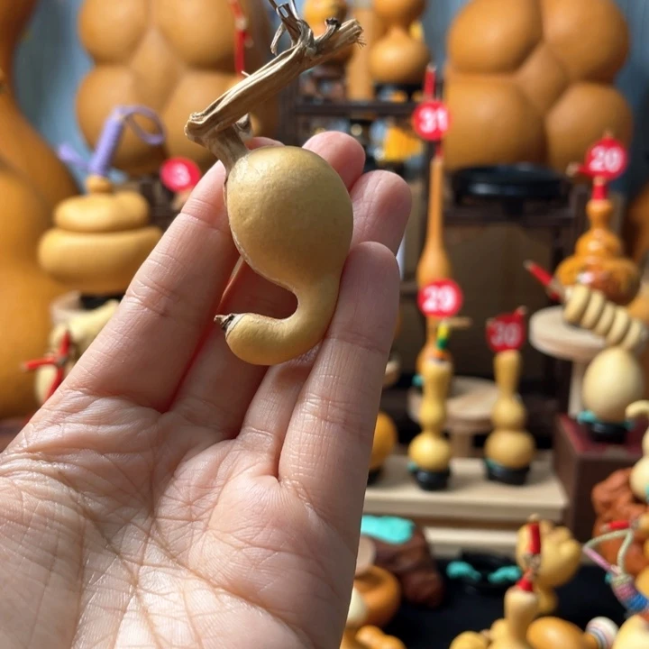 詹***助我想去电影院看看有没有喜欢