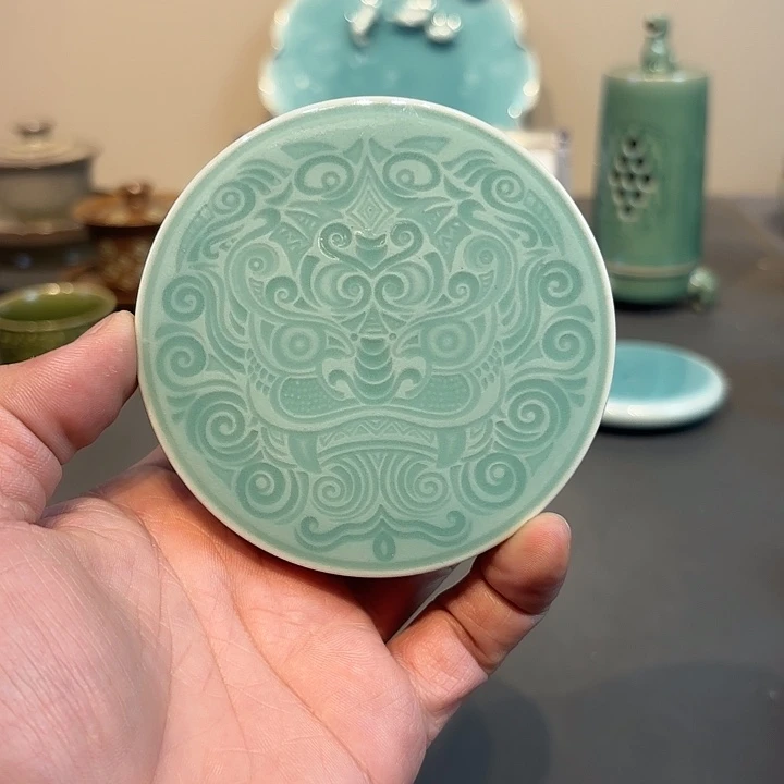 瓷片龙泉青瓷福利青瓷