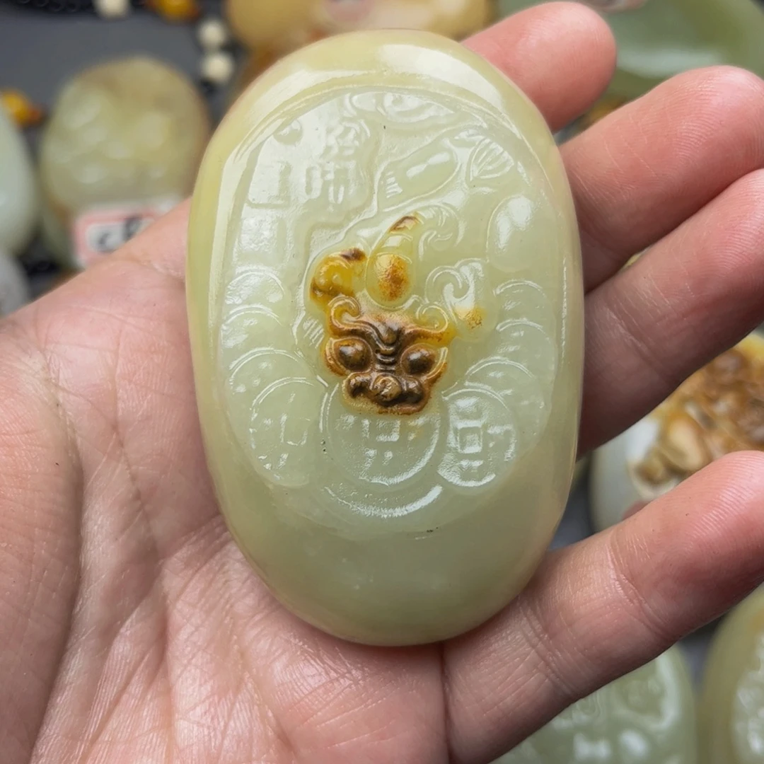 石材方解石手把件貔貅