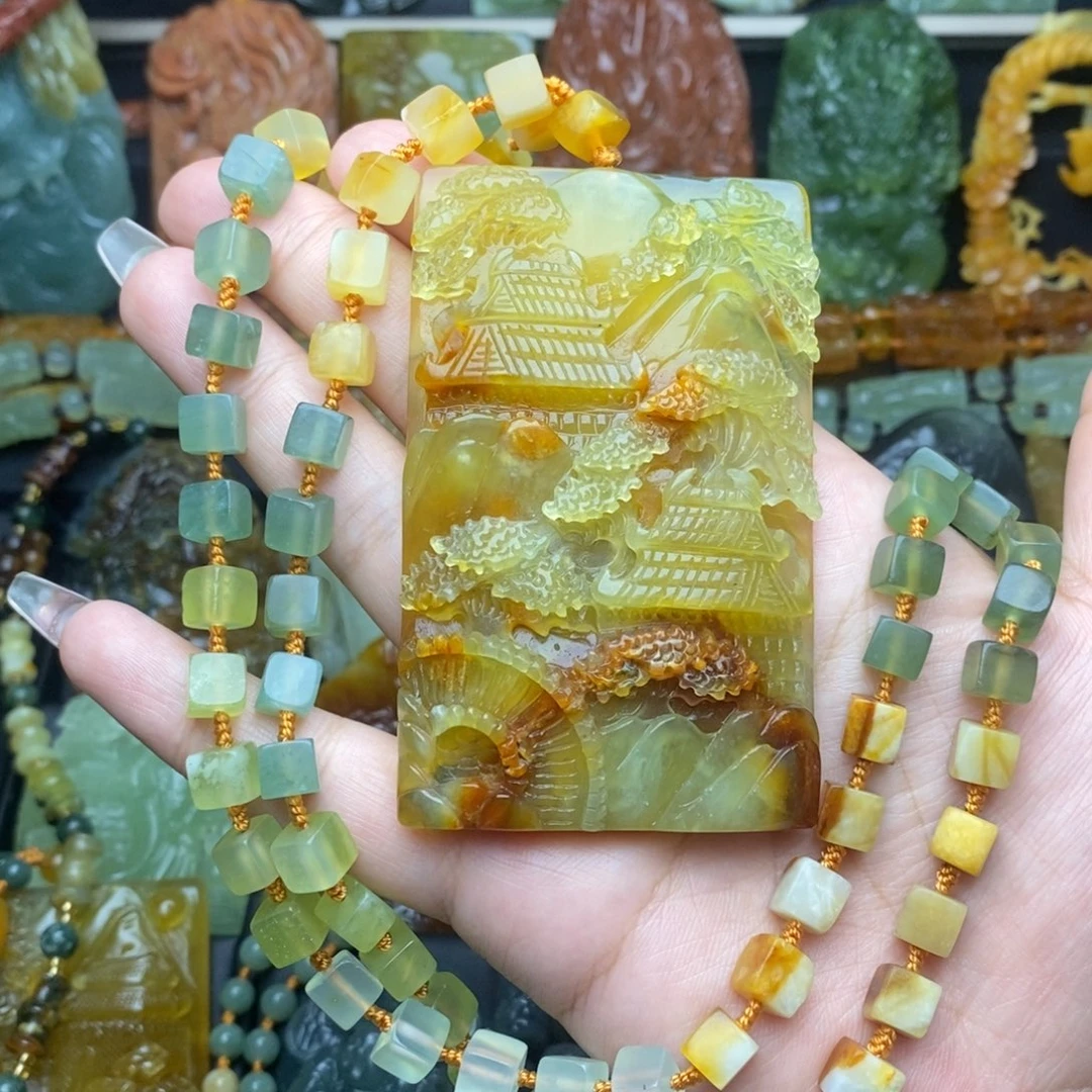 蛇纹石玉未镶嵌颈饰萍**乐