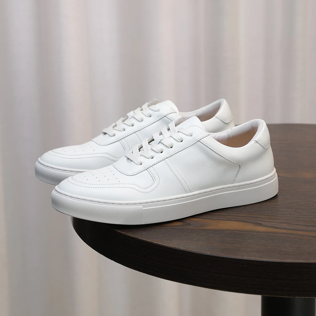 透气小白鞋 夏季休闲皮鞋 时尚男士潮鞋 轻奢板鞋