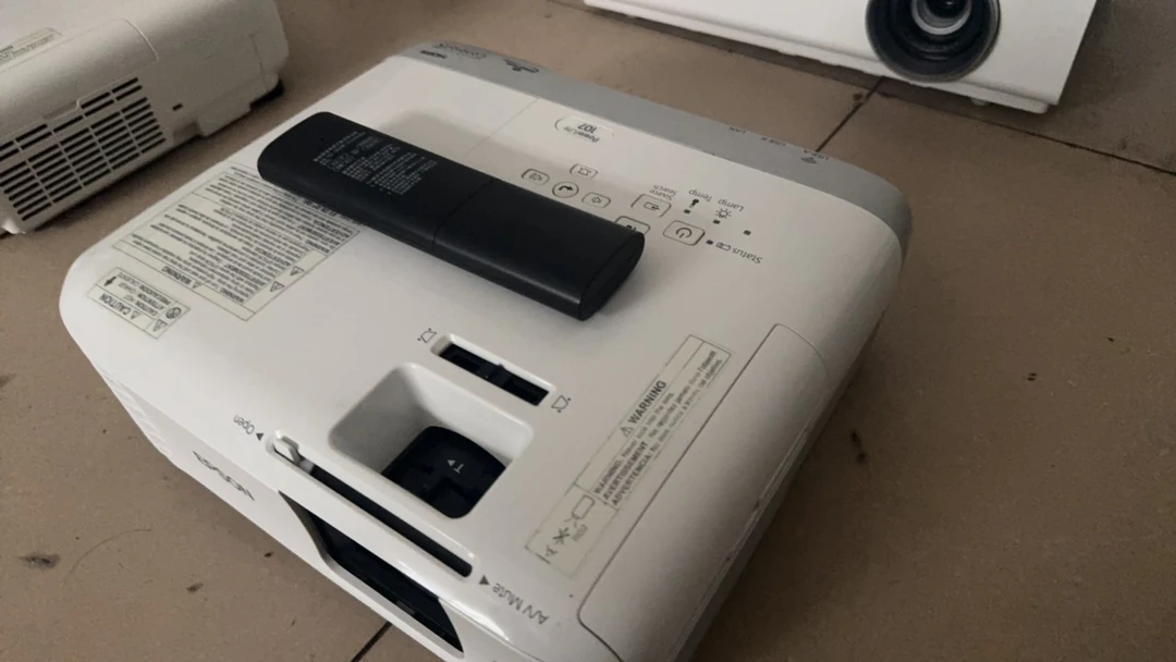 107  108  ×39投影仪