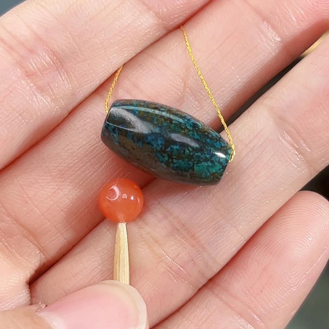 南红玛瑙未镶嵌珠宝奇石