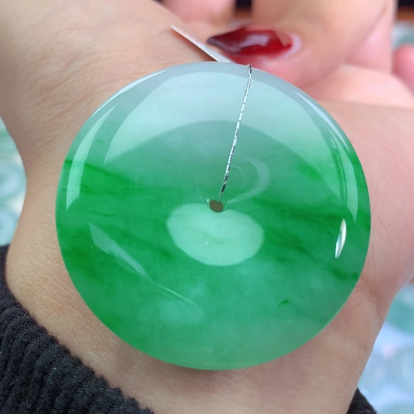 【闪购商品】翡翠吊坠(不含链)未镶嵌