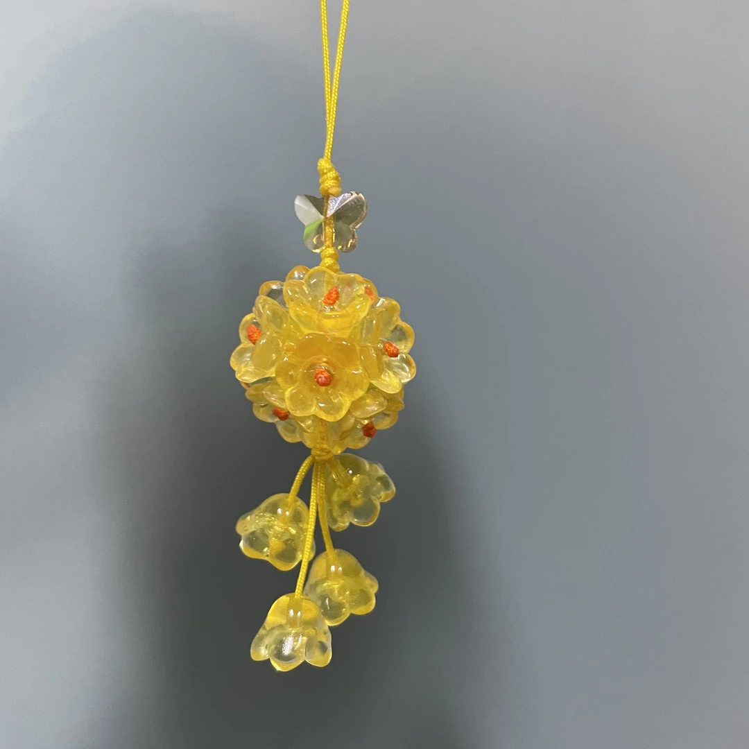 绳款中黄色花团手机坠E214