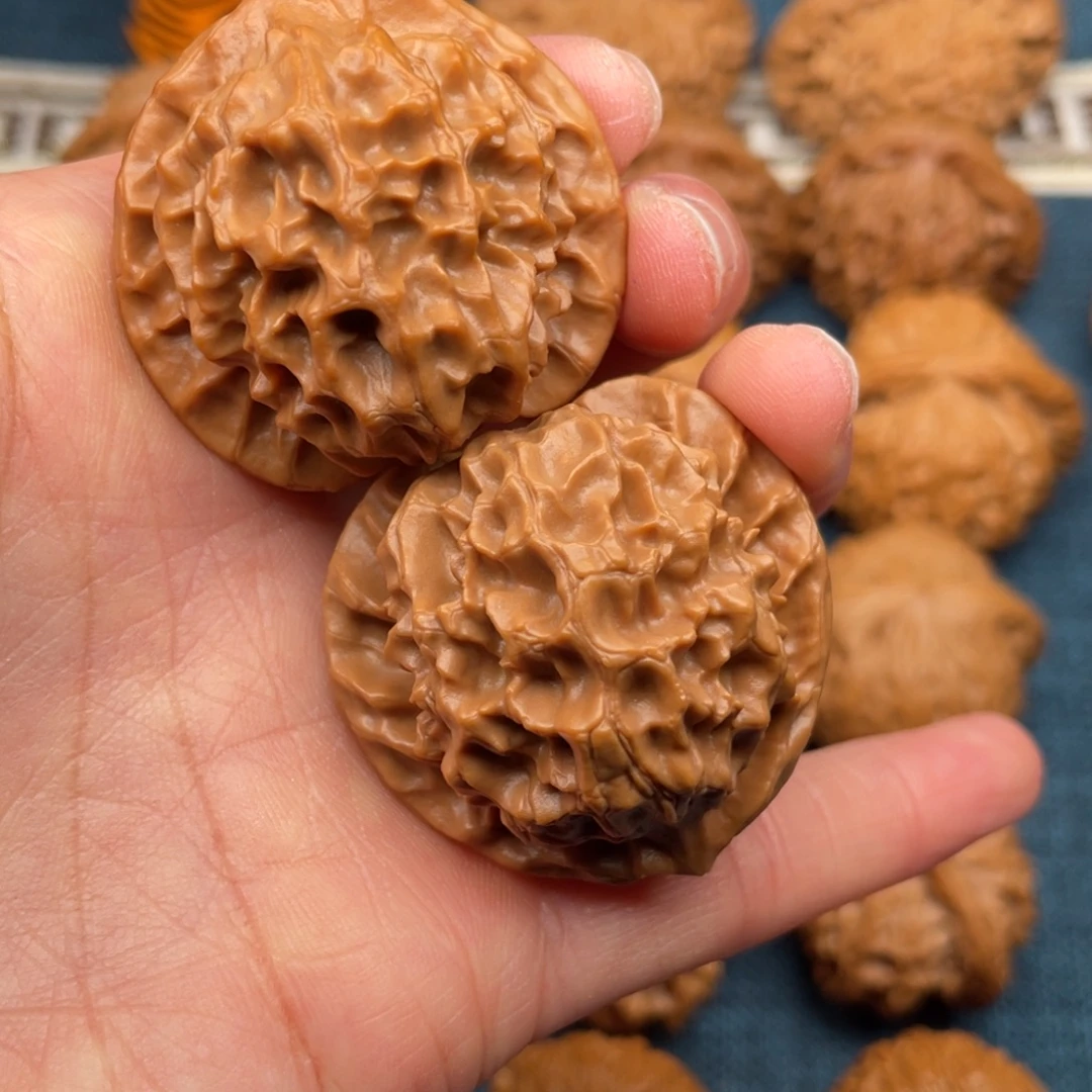 文玩核桃把件39全品毕业原桩龙鳞