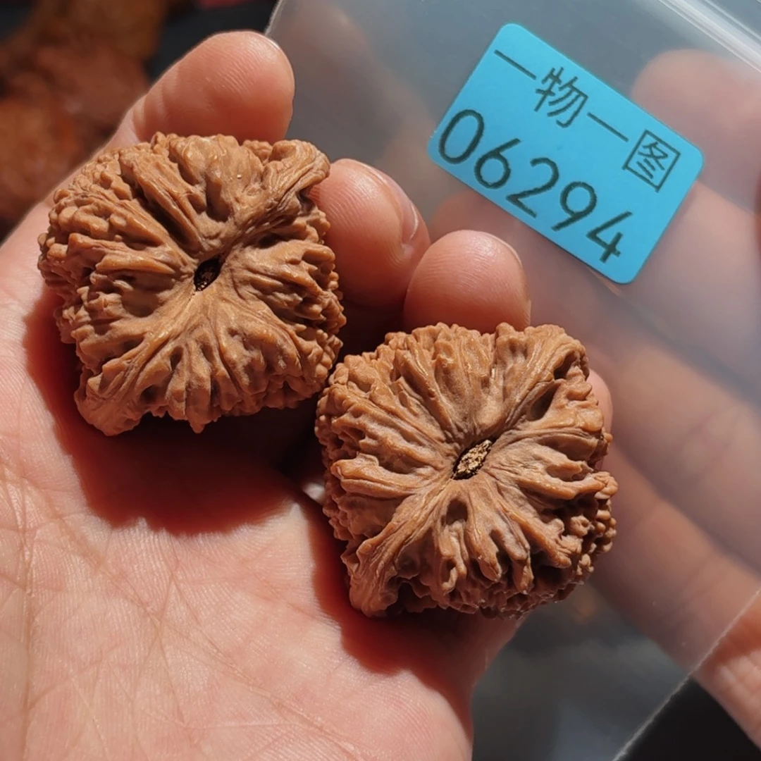 文玩核桃把件南疆