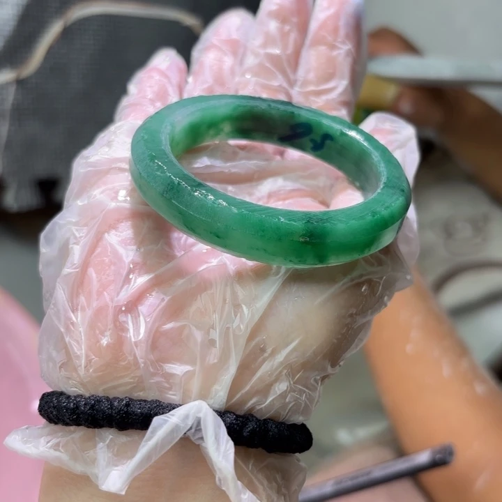 石英质玉手镯未镶嵌岁**歌定制