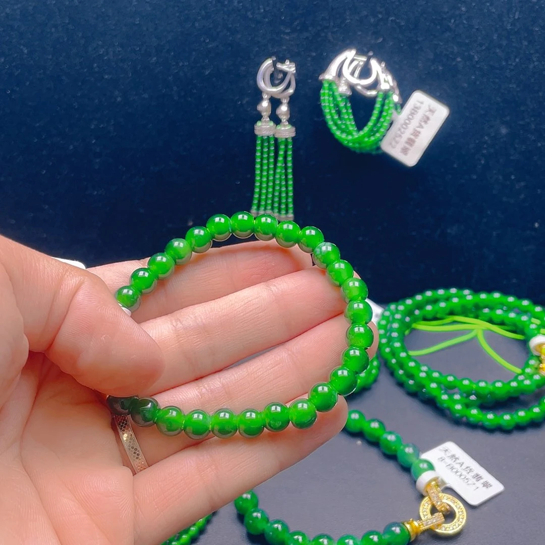 翡翠未镶嵌项链卡7