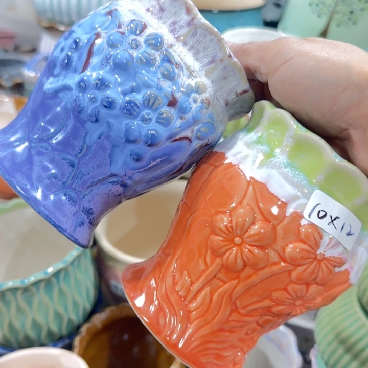 凑9块包邮，有孔，陶瓷花盆