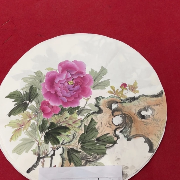 国画花鸟等图案为一体