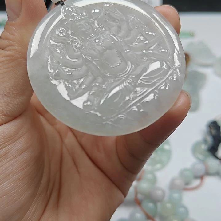 翡翠未镶嵌颈饰千手