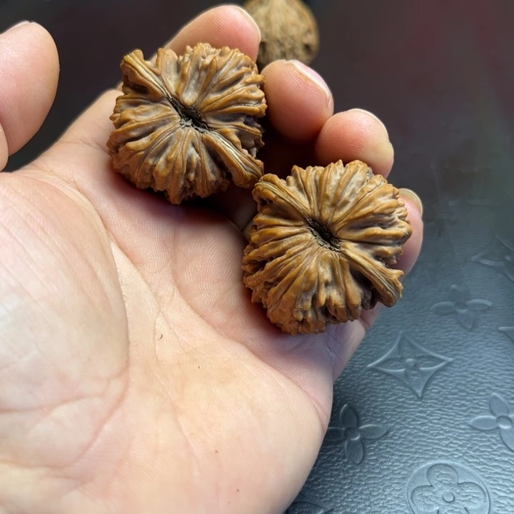 魏***玄把件文玩核桃四座楼