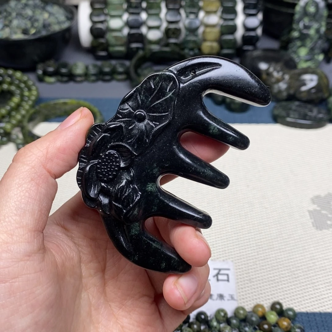 蛇纹石玉发饰未镶嵌黑包公五爪梳，微包容