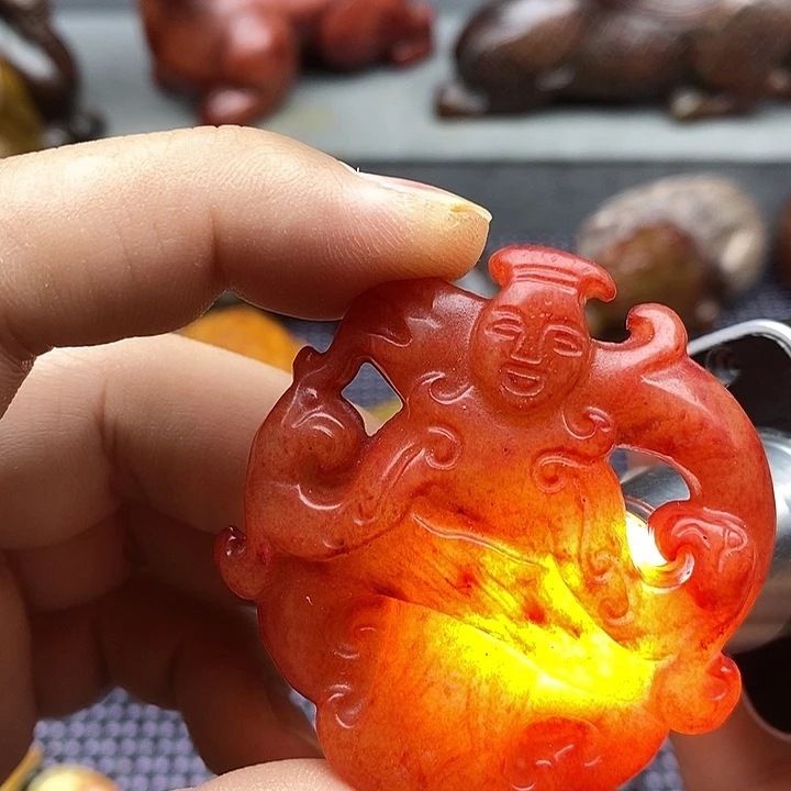 蛇纹石玉未镶嵌颈饰