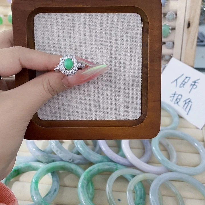 翡翠未镶嵌颈饰天然翡翠Ａ货