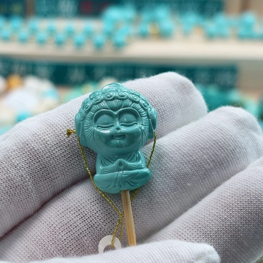 绿松石未镶嵌珠宝奇石