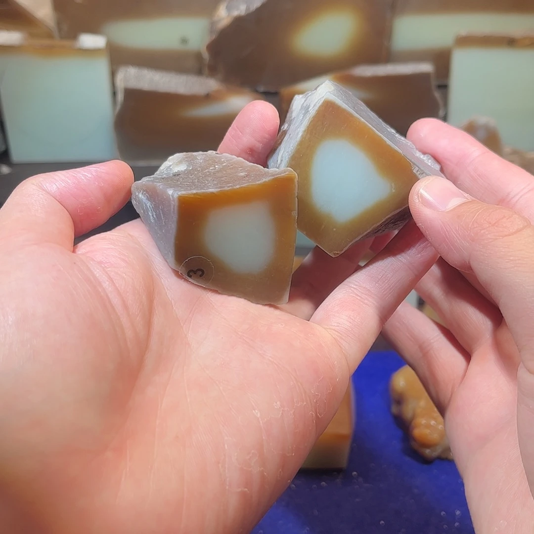 未镶嵌和田玉（糖玉）挂件