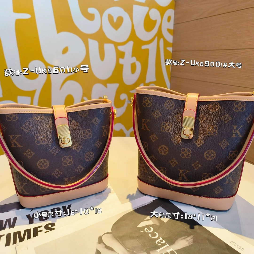 水桶包爆款2025早春新品单肩斜挎手提轻奢潮流时尚网红款水桶包