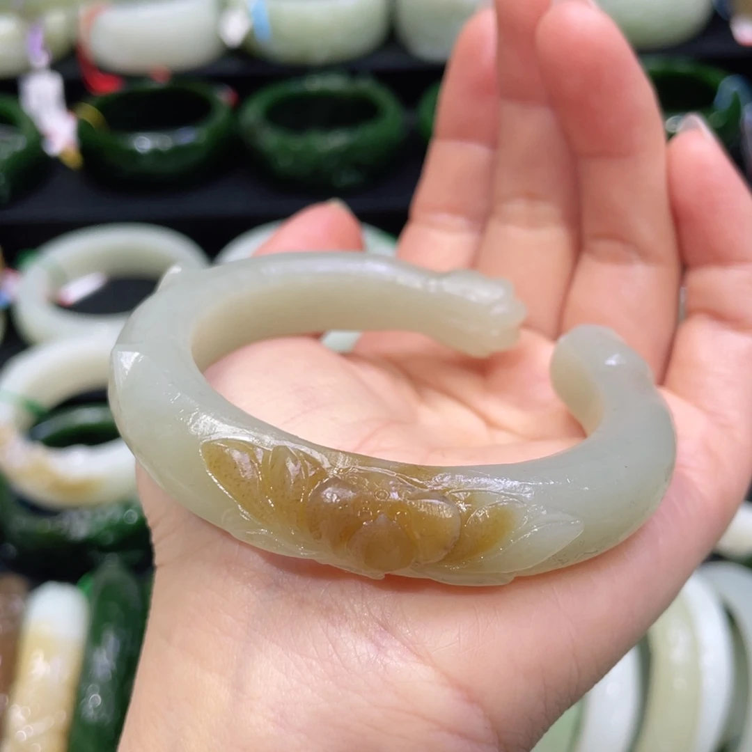 未镶嵌手镯和田玉23