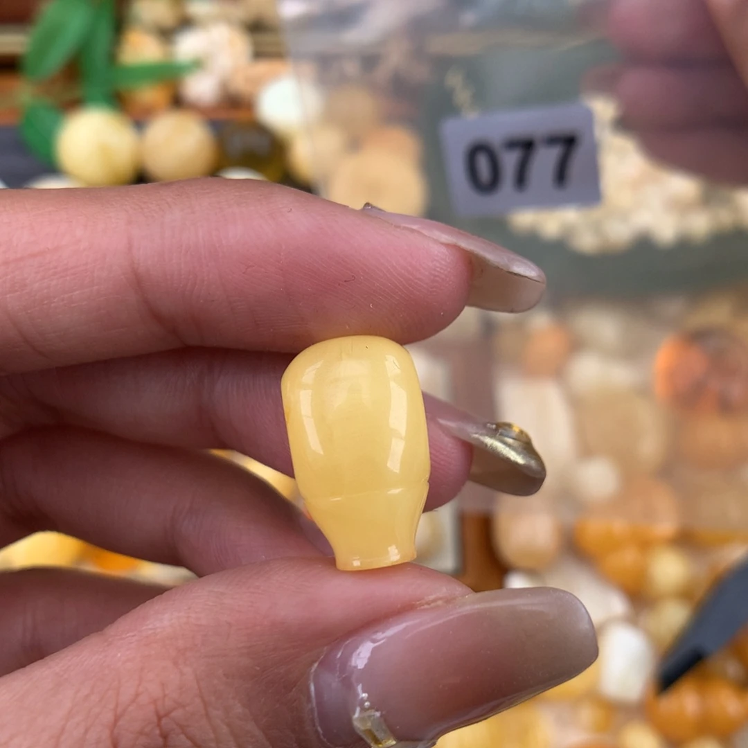 琥珀珠宝奇石未镶嵌10.5