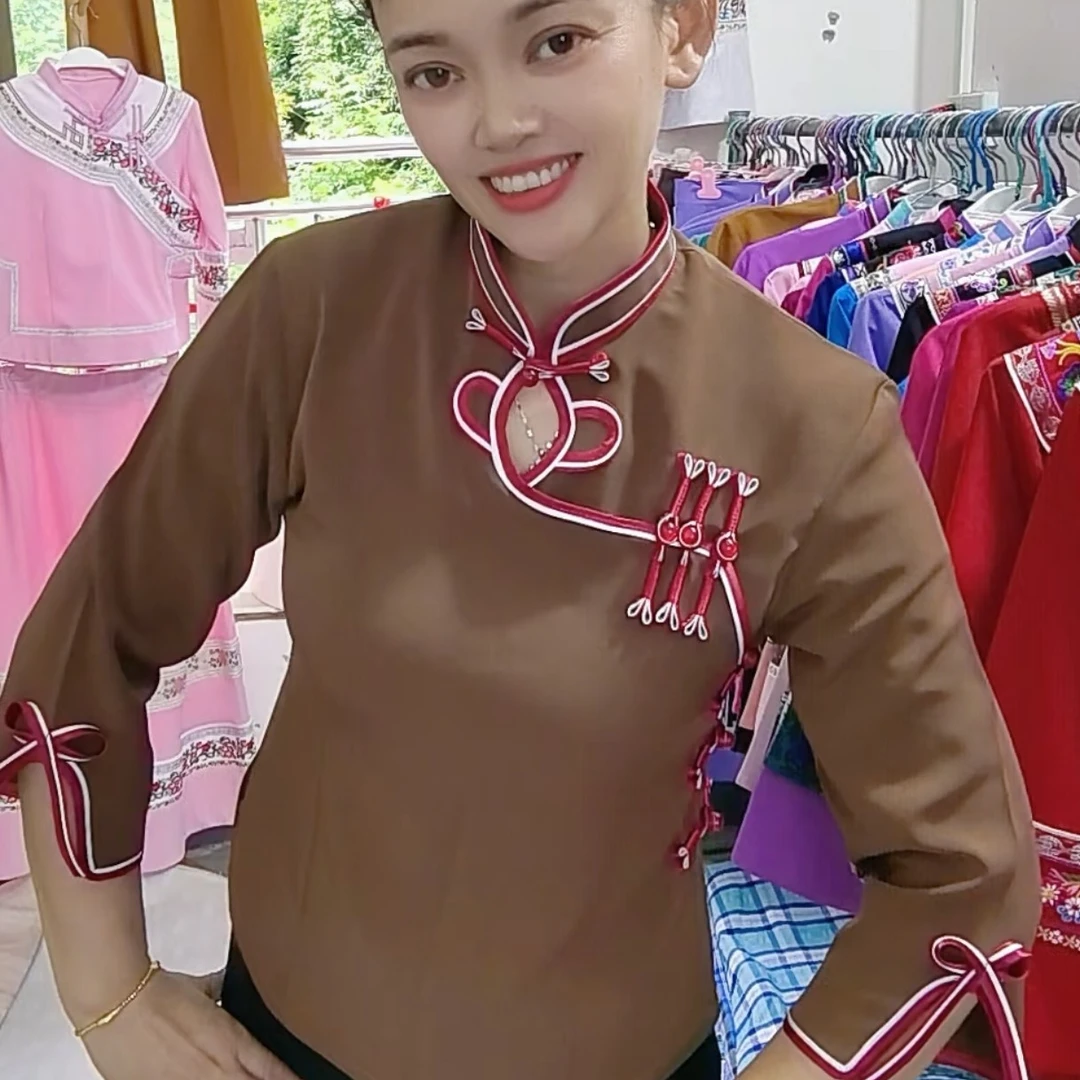 少数民族新款素版中袖单件上衣简约设计秋季必备