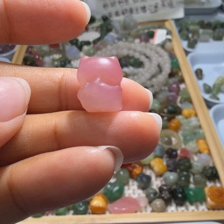 和田玉未镶嵌珠宝半成品