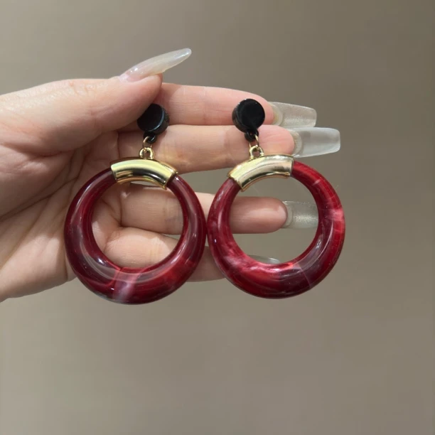 铜合金合成锆石耳饰 红黑色孤品耳圈耳环