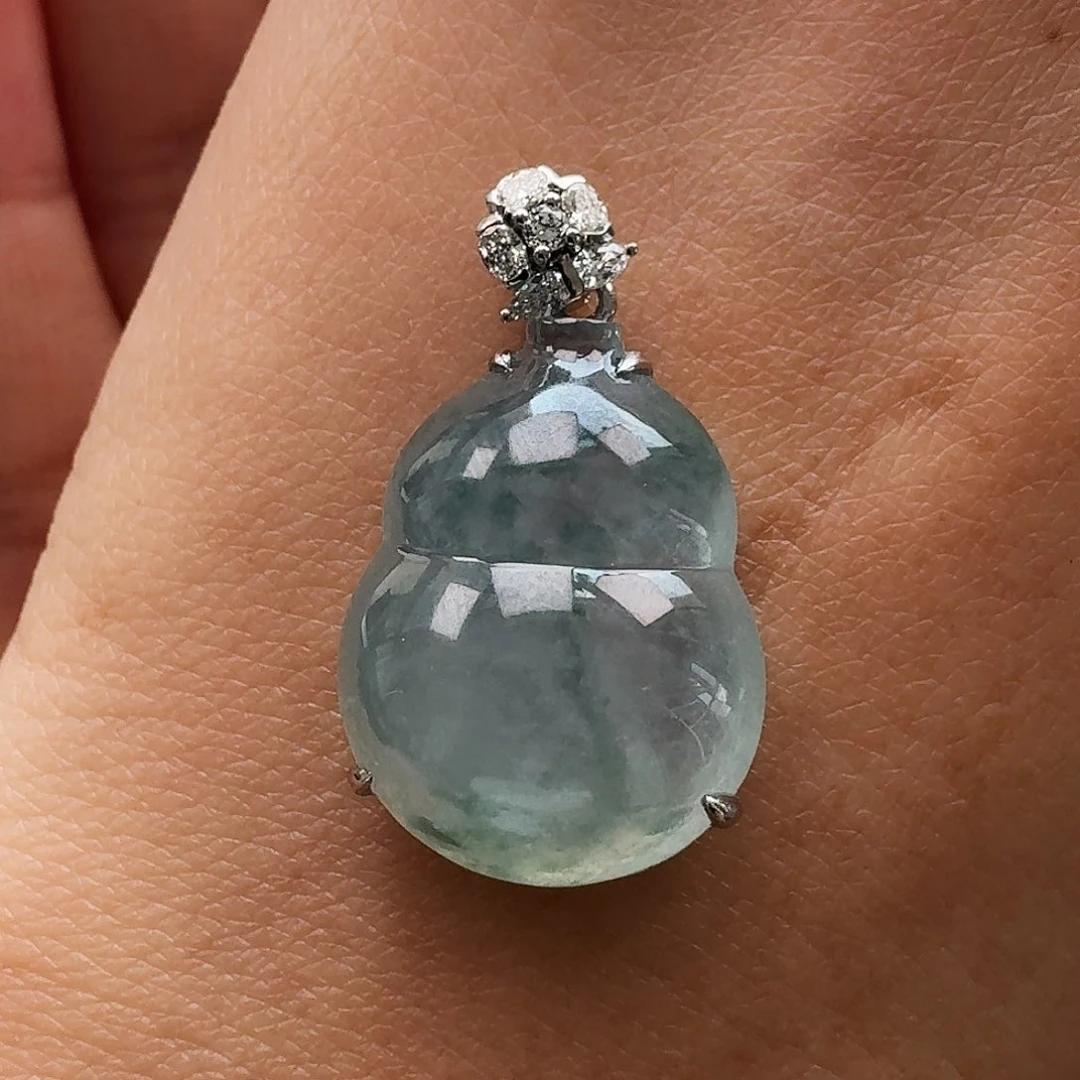 翡翠颈饰18K金镶嵌葫芦