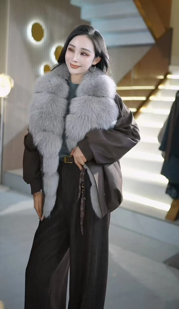 冬季高定时尚90鹅狐狸毛领千金风中长款女士鹅绒服外套W689+622