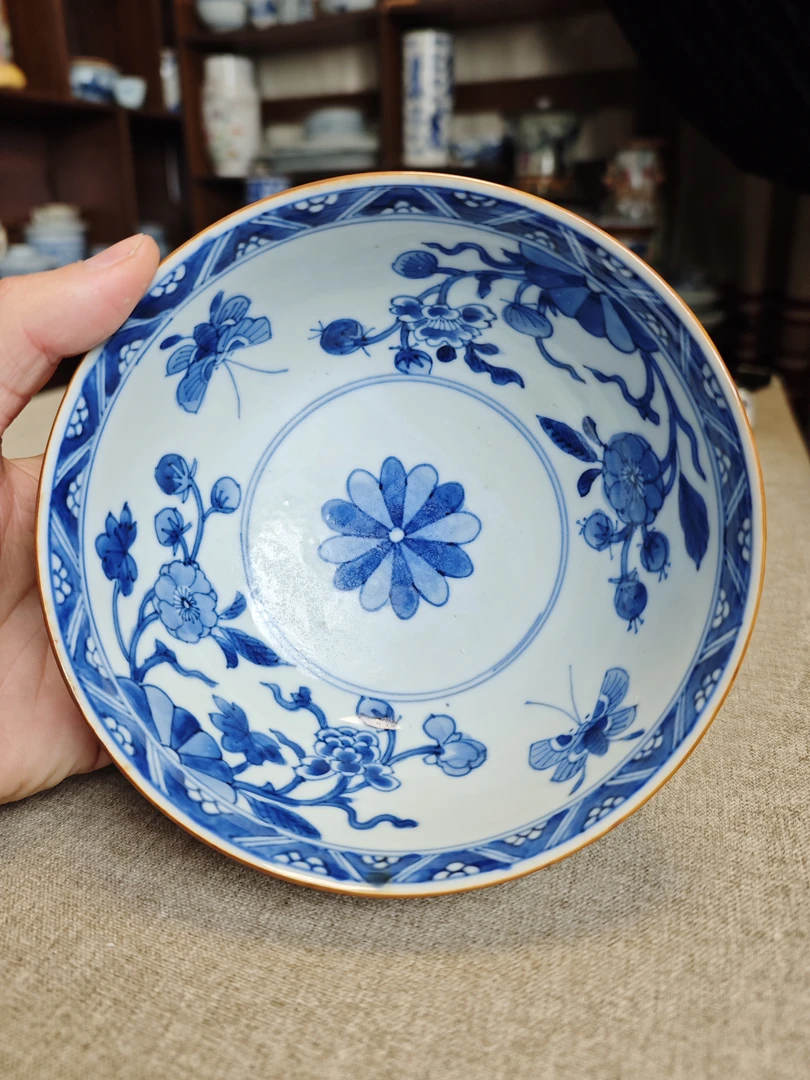康康紫金釉青花花碟纹碗,全品。
