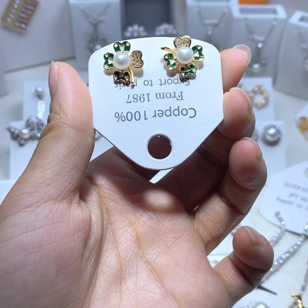 淡水珍珠耳饰未镶嵌