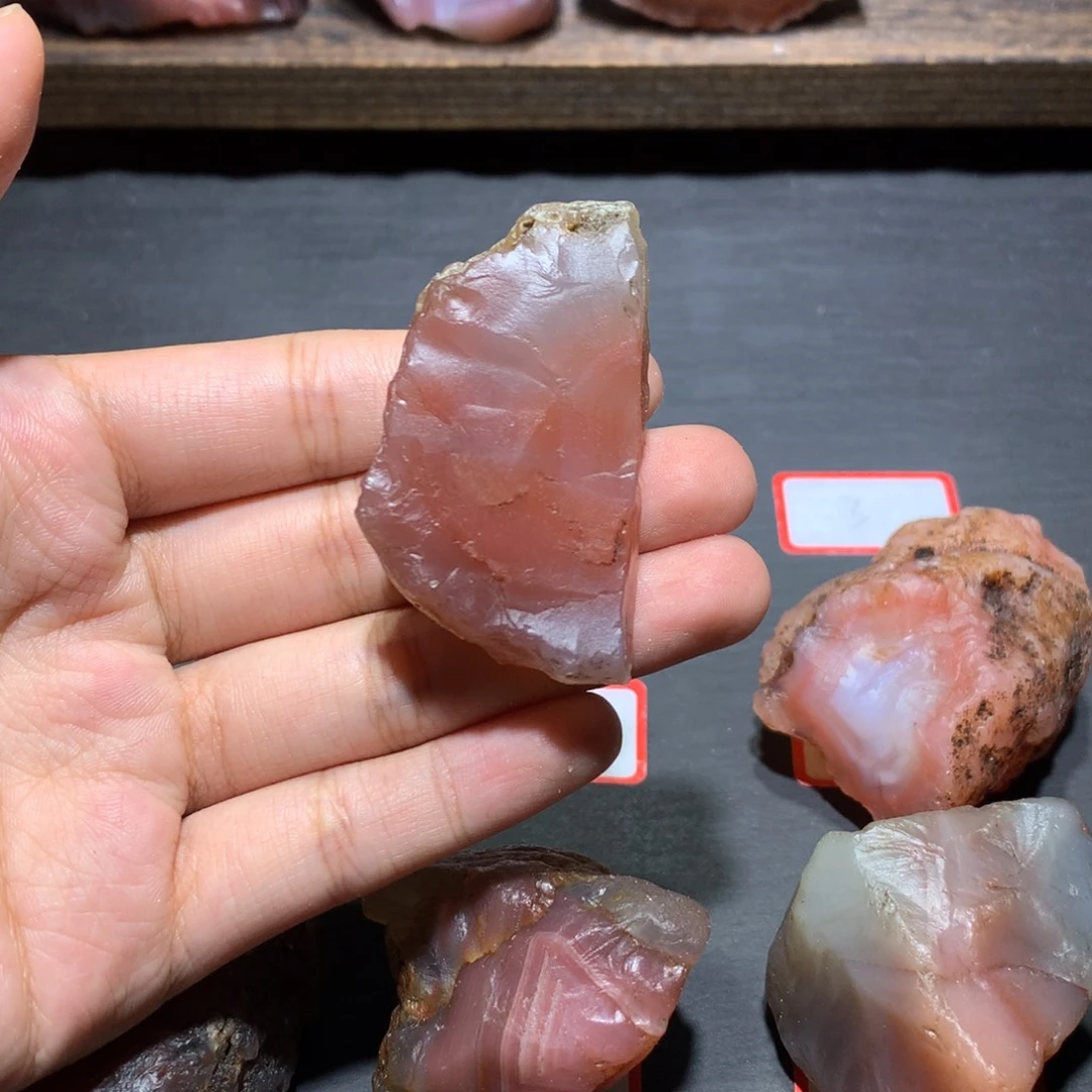 未镶嵌玛瑙/玉髓珠宝奇石