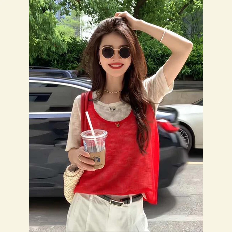 初夏穿搭茶里茶气别致漂亮上衣高级感超好看独特漂亮红色背心T恤