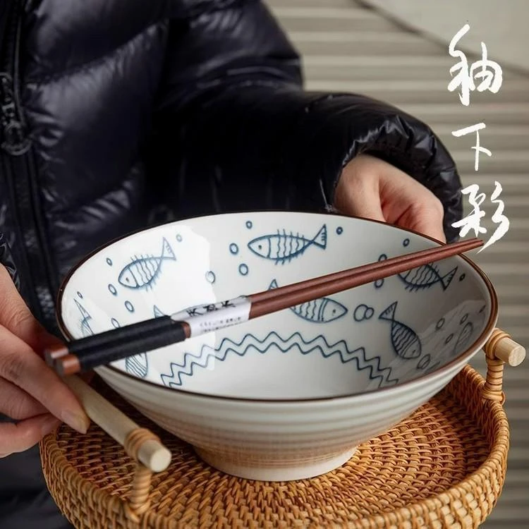 【一个包邮!】日式8斗笠汤碗陶瓷小鱼碗家用吃面釉下彩汤碗泡面碗yj